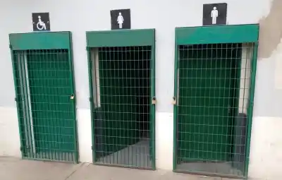 El cartel que apareció en una estación del Roca y nadie entiende: "Paso todos los días y no veo a nadie trabajando"