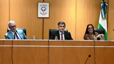 Cuatro policías de Roca, a un paso del veredicto: qué pidió la Fiscalía y qué respondieron las defensas