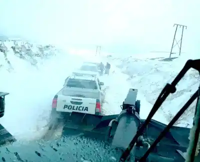 El viento blanco los atrapó en la Ruta 13: una embarazada y su familia, al límite