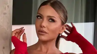 ¿Qué esconden los mensajes que Evangelina Anderson guarda sobre su exempleada?