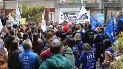 El anuncio que hizo Pami para calmar el ruidazo de los jubilados y por qué no alcanza