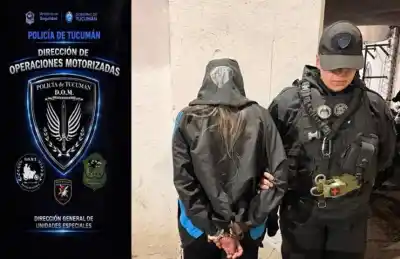 Una mujer corrió al ver a los motoristas, pero no llegó lejos: lo que llevaba encima la delató