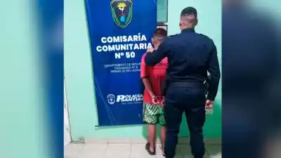 Un apodo llamativo y antecedentes: el detalle que complica al joven detenido tras un robo nocturno