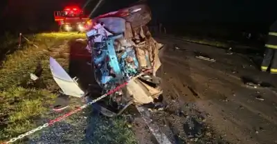 Un camión hizo una maniobra mortal en la ruta: lo que pasó después dejó cuatro muertos