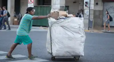 Nadie se salva solo: el hallazgo que cambia cómo se mira a quien vive en la calle