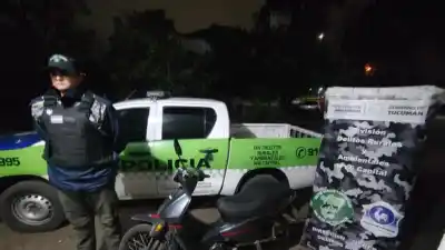 Tiró algo entre los matorrales al ver a la Policía y lo que encontraron después lo complicó todo