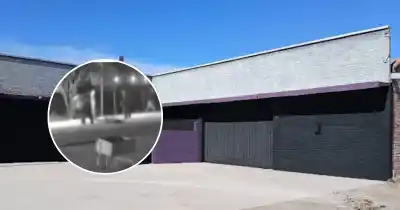 Lo esperaron a la salida del boliche en San Carlos y quedó tendido en el suelo: las cámaras lo captaron todo