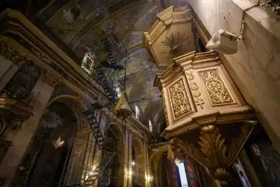Ocho años cerrada y a días de reabrir: las fotos que muestran cómo está por dentro la Iglesia San Francisco