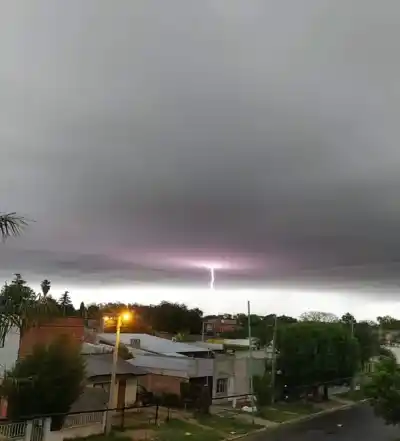 El cielo se oscurece: el fenómeno meteorológico que amenaza con dejar todo bajo el agua