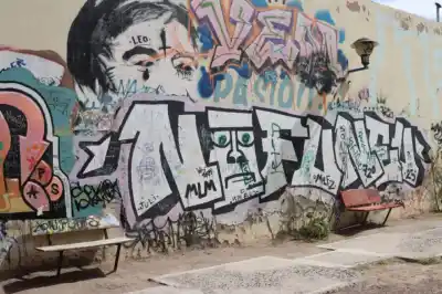 El mural del Gringo Soria amaneció tapado: los vecinos de Roca no lo pueden creer
