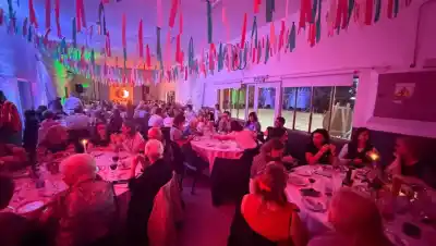 Allen: la fiesta que devolvió a la vida a una institución que estuvo casi cuatro años en silencio