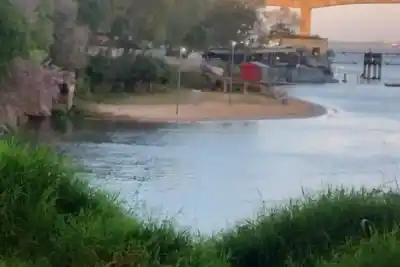 El río que no para: la postal que cambia día a día en la ribera de Corrientes