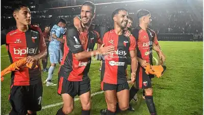 Colón recupera piezas clave y Delfino ya tendría su defensa soñada para la recta final