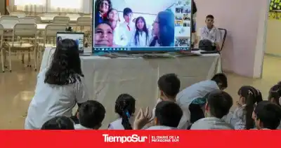 Una escuela rural de Santa Cruz quedó conectada al internet satelital más buscado del país