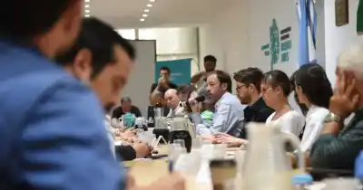 Paritarias bonaerenses: el 24 de septiembre vuelven a sentarse, pero hay un detalle que enoja a los estatales