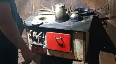 Un nene de 7 años intentó encender la cocina a leña y terminó internado en Posadas