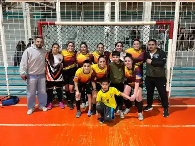 El penal que el árbitro no vio: cómo se destrabó la final femenina de CAFS