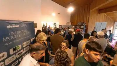 El documental que retrata 50 años de la Regata del Río Negro llega hoy a Bariloche
