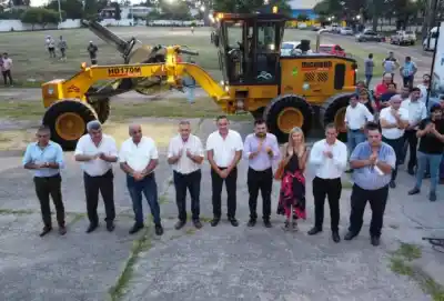 60 escrituras y maquinarias fueron entregadas en Monteros