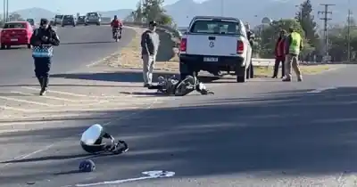Una camioneta y una moto chocaron en el acceso a la UNSa: el motociclista terminó en código rojo