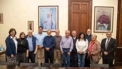 Nazur se sentó con el arzobispo Sánchez: el detalle que nadie vio venir