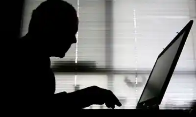El peligro que acecha a los chicos en internet: la jornada en Roca que nadie debería perderse
