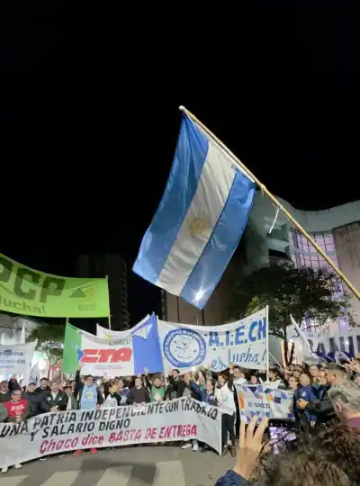 El proyecto de Zdero que los docentes chaqueños no quieren ni ver: qué esconde el artículo 7