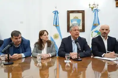 Chubut: el pacto que firmó Figueroa y que toca el bolsillo de cada municipio