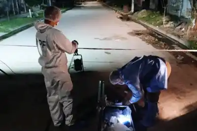 Un joven caminaba con su familia cuando un insulto desató la tragedia