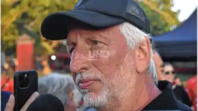 Colón apuntó a tres jugadores, los dio por cerrados y terminó sin ninguno: el descargo de Alonso