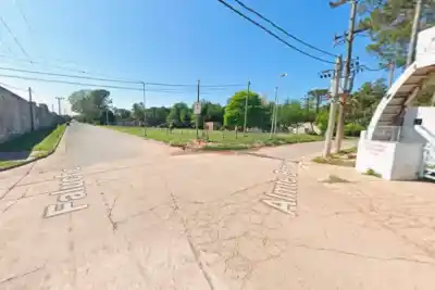 Agredió a su pareja y cuando llegó la policía sacó un arma inesperada