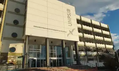 Cayó desde la azotea de la Universidad y hay un dato que nadie puede explicar