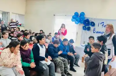Cumplía 50 años y en la escuela tomaron una decisión que nadie esperaba
