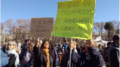 Santa Fe en vilo por el nuevo funcionario que manejará la discapacidad y un recorte que nadie esperaba