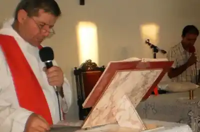 El cura que visitó a Urribarri en la cárcel reveló lo que le pidió apenas lo vio