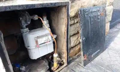 Se llevan los medidores de gas en pleno centro y ya hay 25 familias complicadas