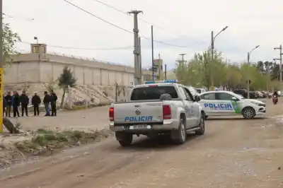 El mediodía en que la esquina del Penal 2 se llenó de patrulleros y nadie sabía por qué