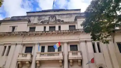 Compraron armas como usuarios legales, pero un detalle en sus denuncias los delató