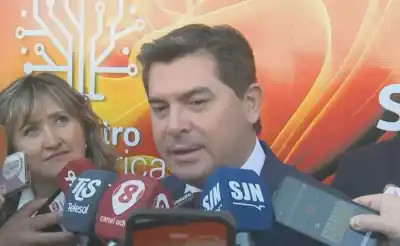San Juan reparte computadoras en las escuelas: el plan que ya llegó a miles de alumnos