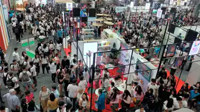 Santiago se prepara para una feria del libro que trae una primicia que nadie esperaba