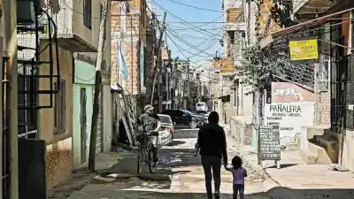 El 75% de los barrios populares no llega a fin de mes: el dato que revela una crisis profunda