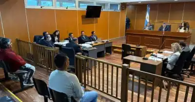 16 policías al borde del juicio por el caso de las turistas francesas: qué decidió el Tribunal