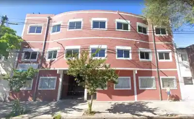 Una discusión por un banco escolar terminó con un estudiante fracturado y la comunidad educativa en pie de guerra
