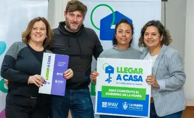 Firmaron en Pico y ya pueden levantar su casa: quiénes son los beneficiarios