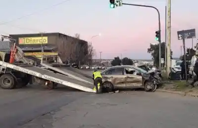La ordenanza que debía frenar los choques en Comodoro duerme hace 10 meses: los accidentes ya se duplicaron