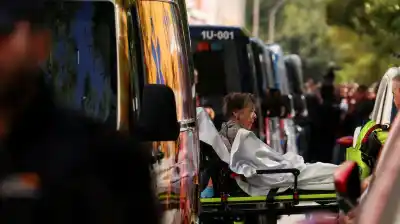 Tenía 87 años, vivía ahí desde 1956 y este miércoles la sacaron en camilla: lo que pasó adentro del edificio