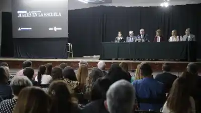 Tucumán: la Justicia y Educación se meten en el aula y los alumnos no se lo esperaban