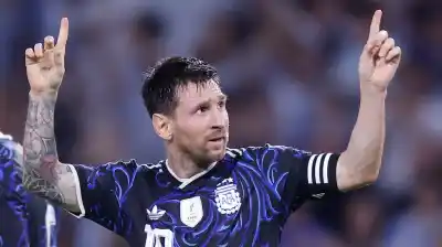 ¿Cómo hacemos? El gesto de Messi que dejó a todos con la sonrisa