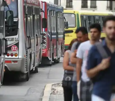 Colectivos del AMBA anuncian recorte de frecuencias: ¿Qué pasará con el servicio?