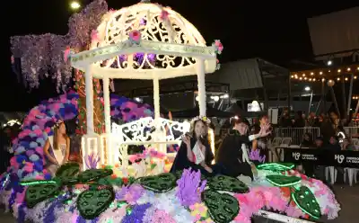 La FNE vivió su penúltima noche de desfiles y hubo un momento que silenció las tribunas